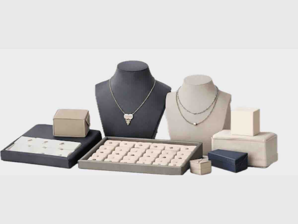jewellery-display-hero-img